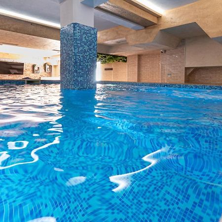 Баня Аква Ризорт Apartment Ngoại thất bức ảnh