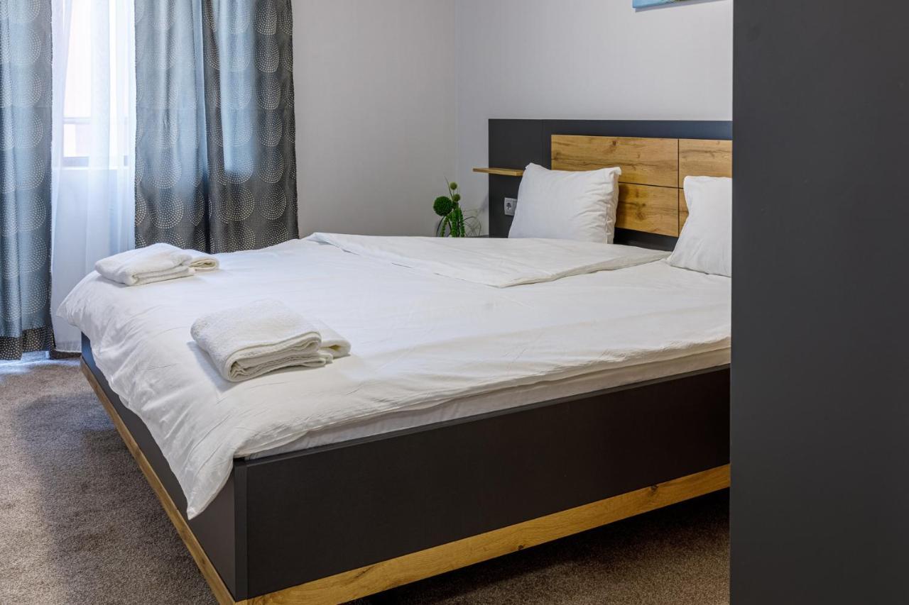 Баня Аква Ризорт Apartment Ngoại thất bức ảnh