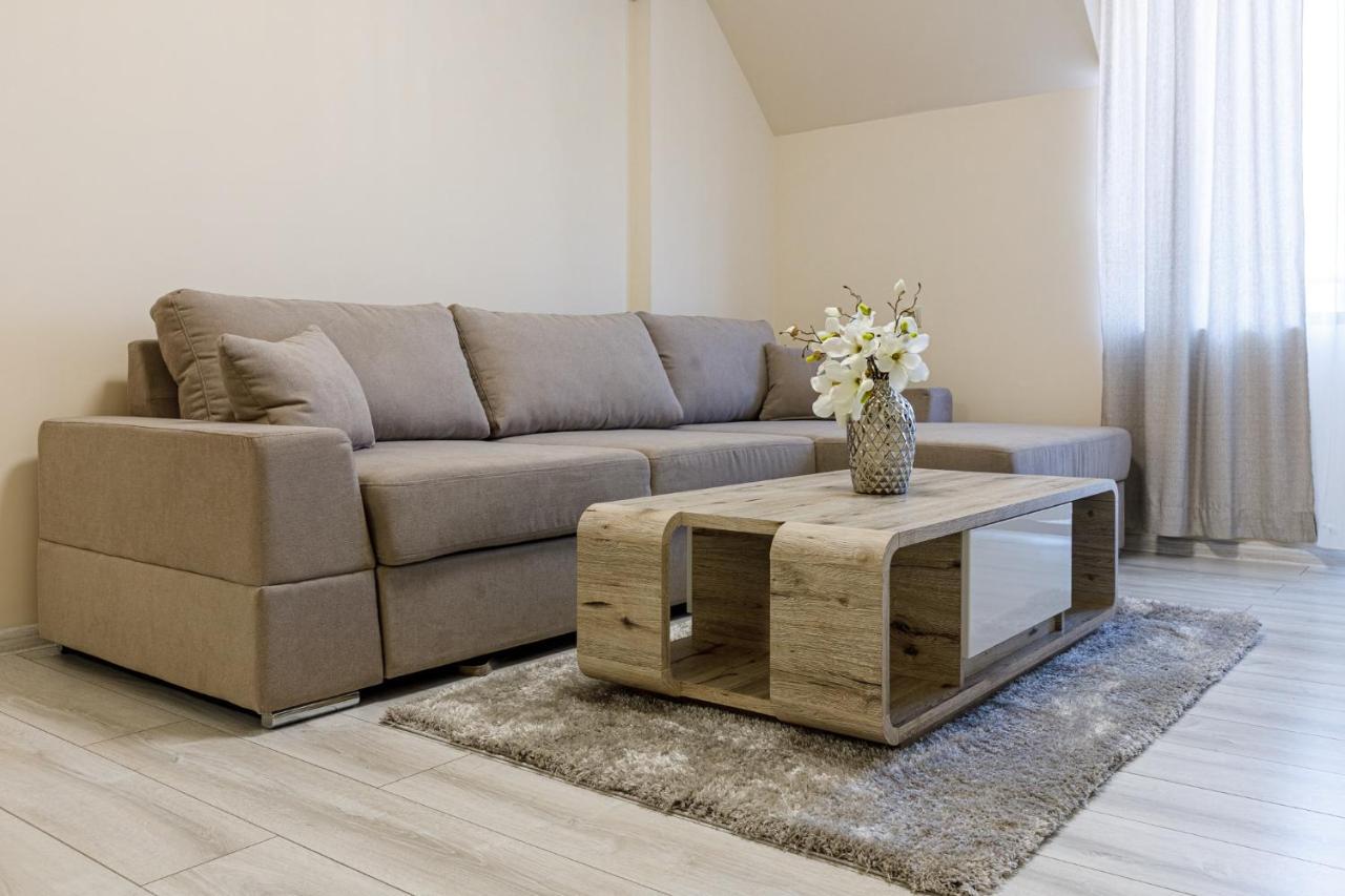 Баня Аква Ризорт Apartment Ngoại thất bức ảnh