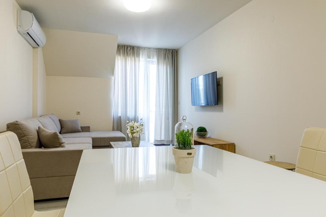 Баня Аква Ризорт Apartment Ngoại thất bức ảnh