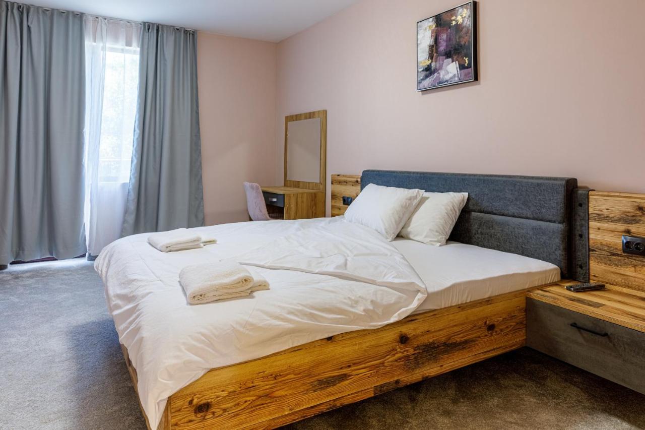 Баня Аква Ризорт Apartment Ngoại thất bức ảnh