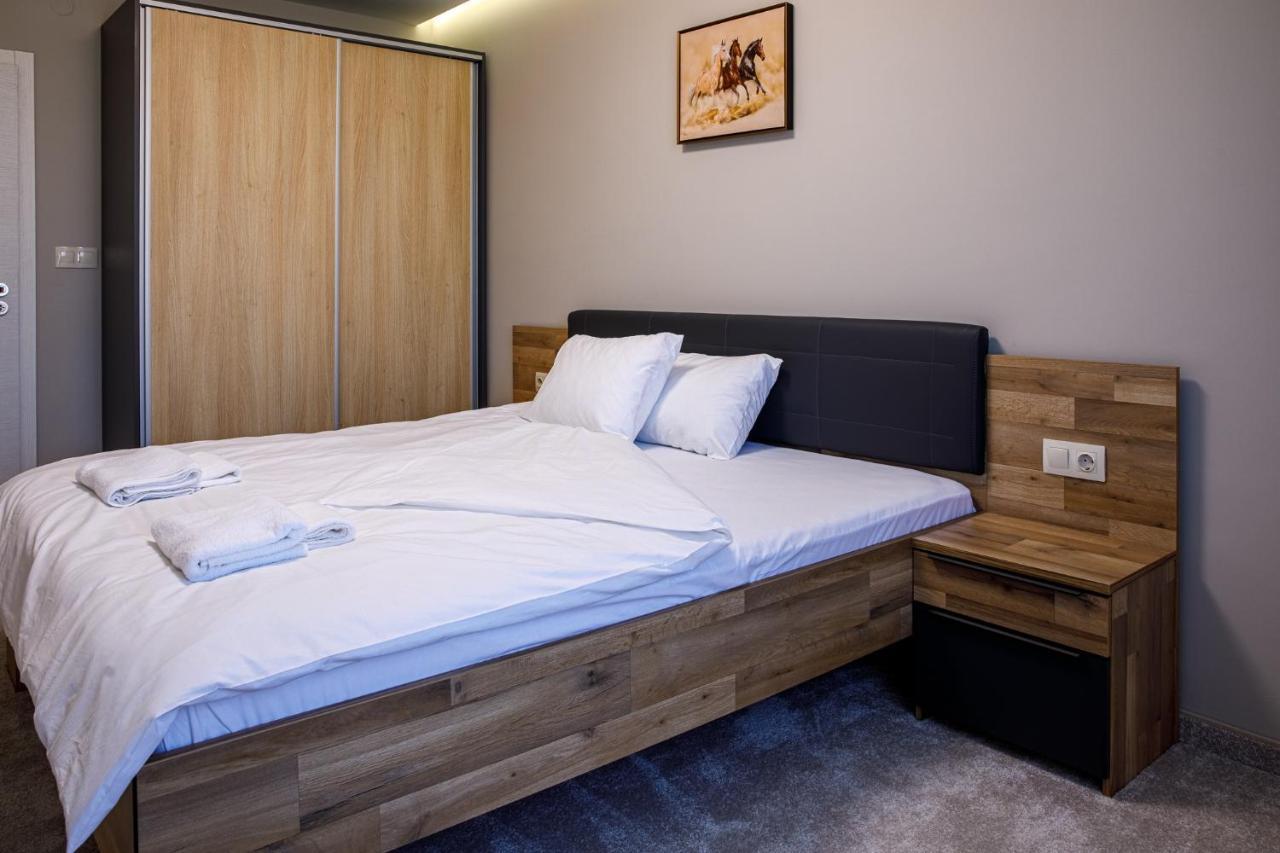 Баня Аква Ризорт Apartment Ngoại thất bức ảnh