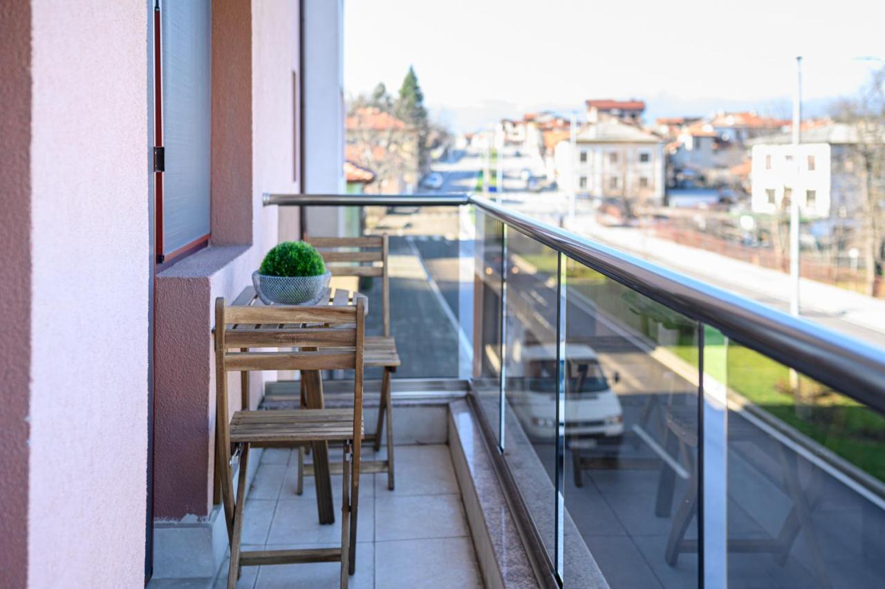 Баня Аква Ризорт Apartment Ngoại thất bức ảnh