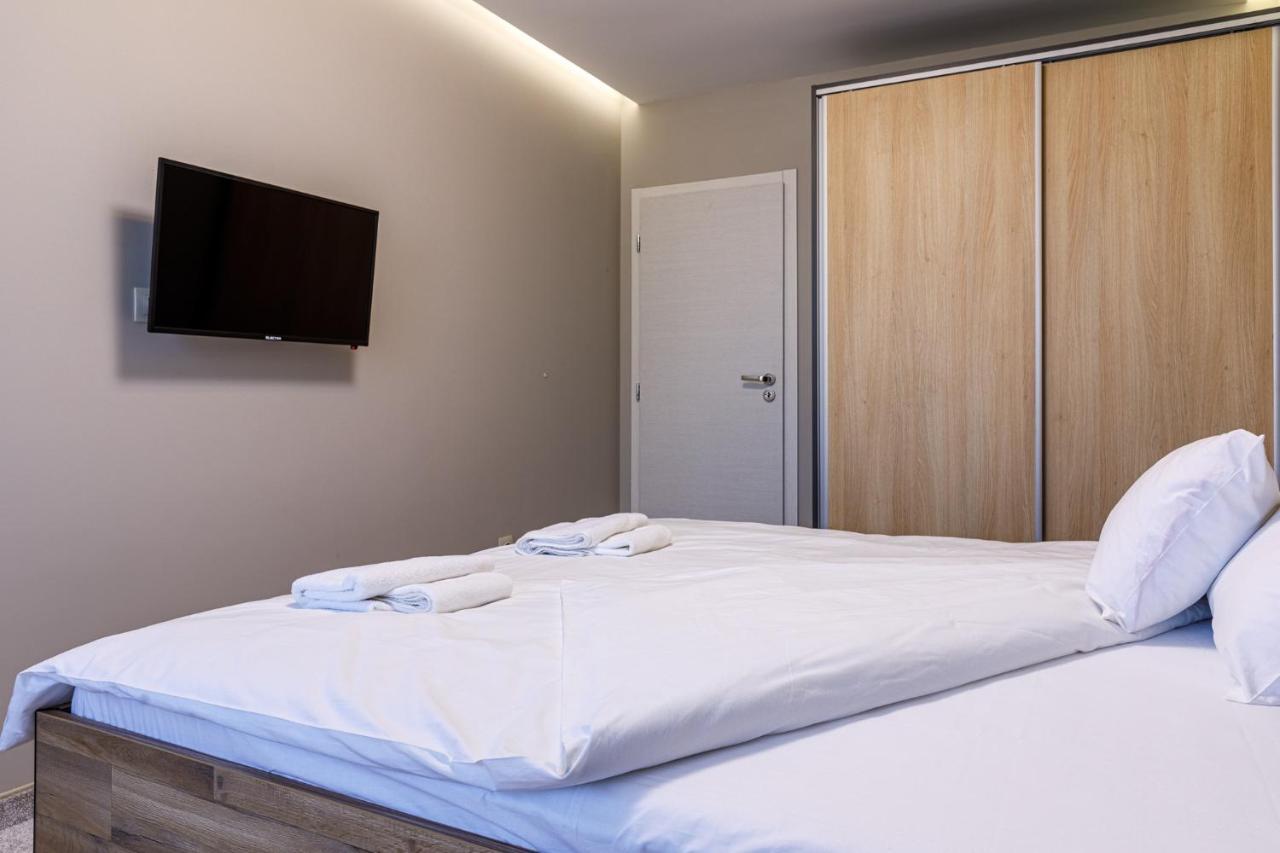 Баня Аква Ризорт Apartment Ngoại thất bức ảnh