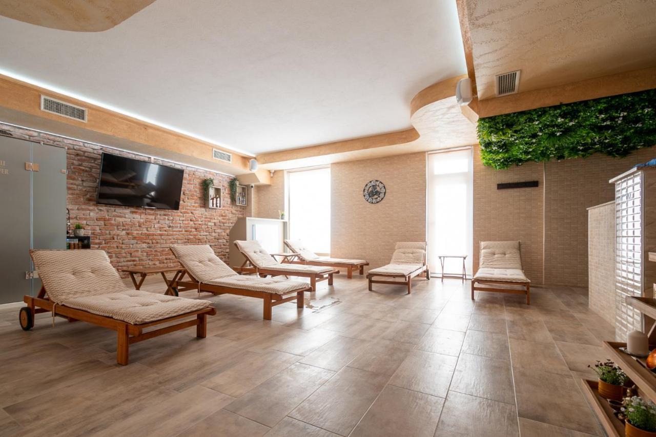 Баня Аква Ризорт Apartment Ngoại thất bức ảnh
